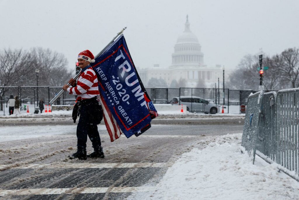 Aux Etats-Unis, le Congrès entérine le retour de Donald Trump, quatre ans jour pour jour après l’assaut contre le Capitole