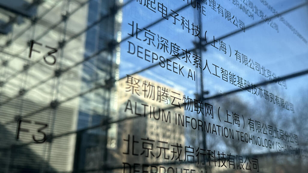 Avec DeepSeek, l'intelligence artificielle chinoise bouleverse la Silicon Valley