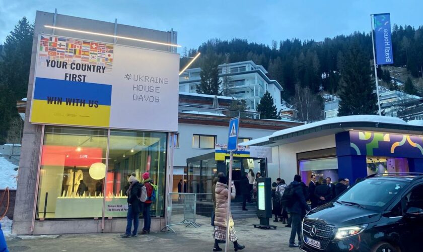 «Avec lui, il faut s’attendre à tout» : à Davos, on ne parle que de Trump