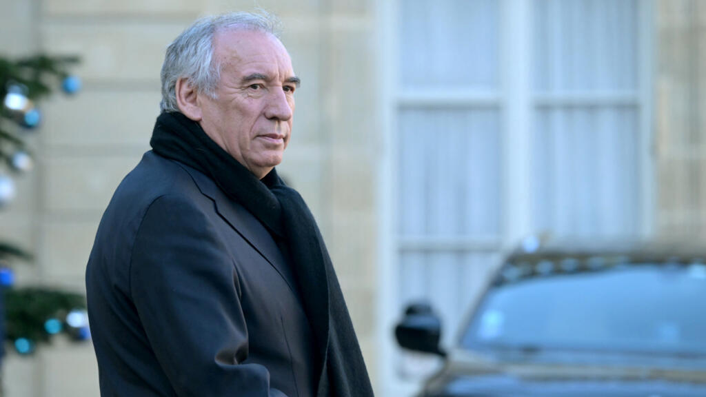 Bayrou en quête des faveurs de la gauche qui veut revenir sur la réforme des retraites