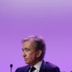 Bernard Arnault critique le projet de surtaxe des entreprises française, le gouvernement dit « comprendre sa colère » mais justifie la mesure