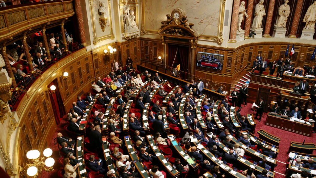 Budget 2025 : le projet de loi de finances adopté au Sénat, députés et sénateurs vont devoir trouver un terrain d’entente