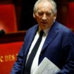 Budget, retraites, censure : la voie étroite de François Bayrou