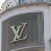 Cambriolage à la voiture-bélier d’un magasin Louis Vuitton à Paris : trois suspects incarcérés