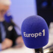 « C’est un peu la teuf, ici » : pourquoi les audiences d’Europe 1 remontent de manière inespérée