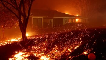 Cinq photos pour comprendre comment l'incendie de Los Angeles s'est propagé si rapidement