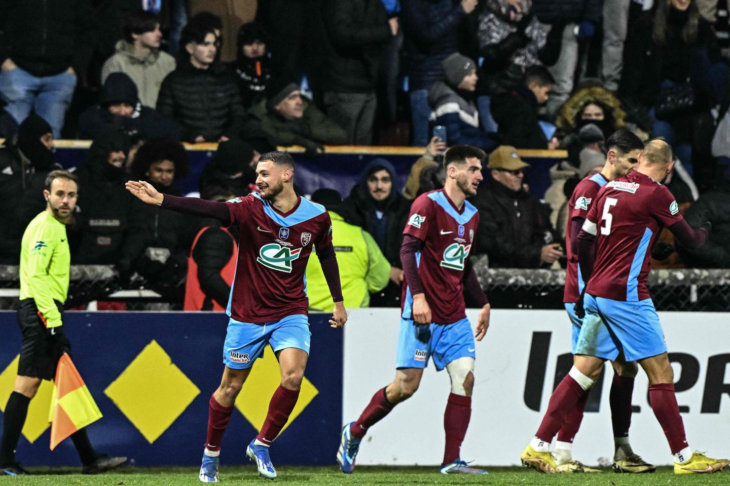 Coupe de France : Bourgoin-Jallieu crée la surprise et élimine Lyon