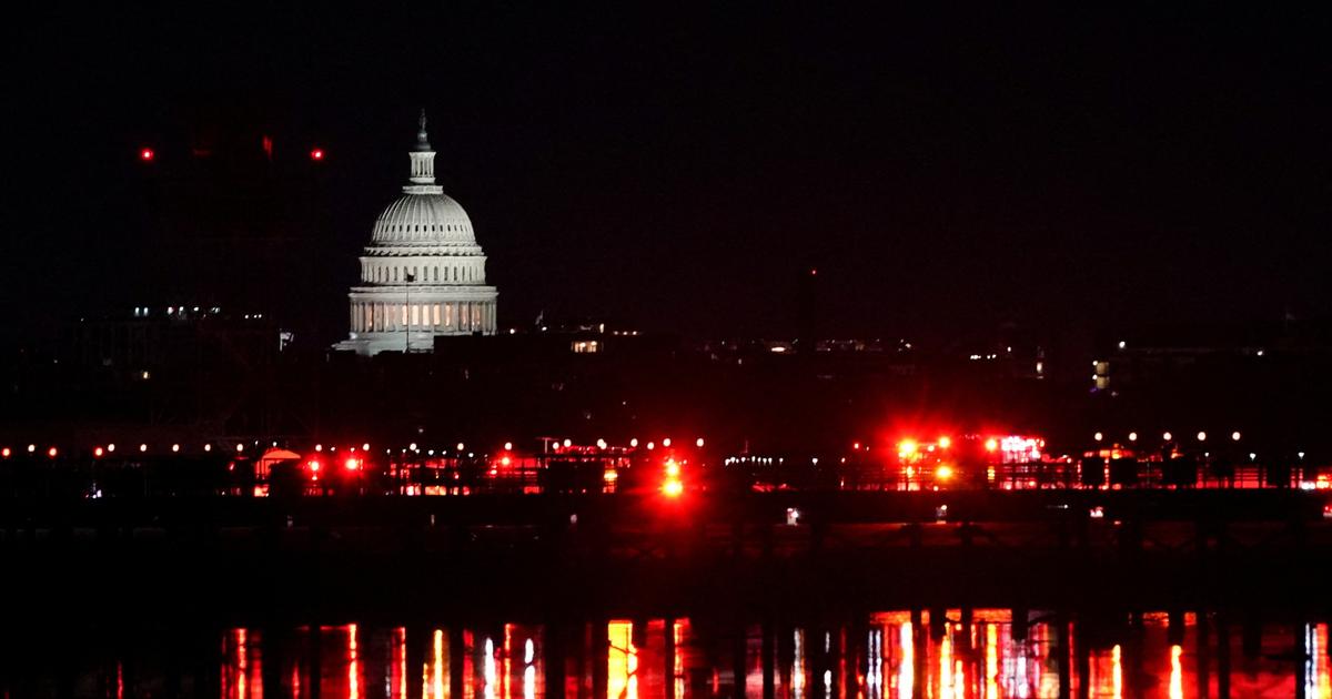 Crash aérien à Washington : pourquoi les recherches vont-elles être difficiles à mener ?