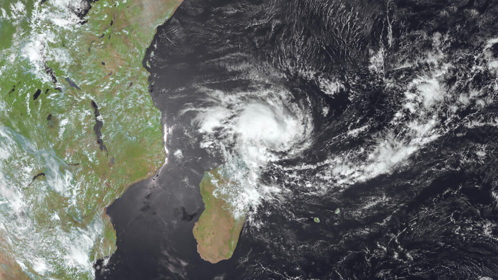 Cyclone Dikeledi : l'archipel de Mayotte placé en alerte rouge