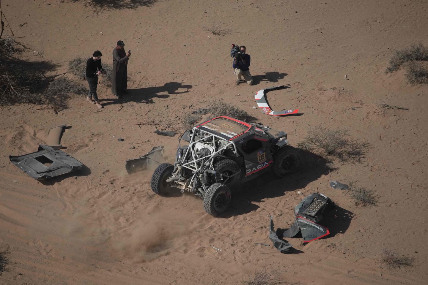 Dakar 2025 : la malédiction continue pour Sébastien Loeb, contraint à l’abandon