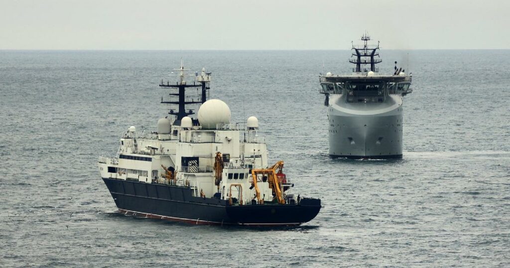 Dans la Manche, la traque du navire russe «Yantar» par la marine britannique, soupçonné d’espionnage