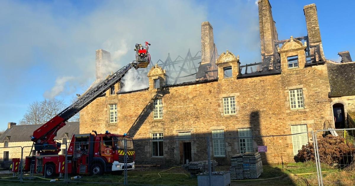 Dans le Finistère un incendie ravage le manoir de Kernault, classé monument historique