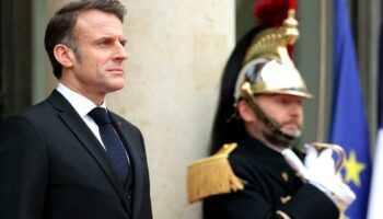 «Dans les étapes du deuil, il est en phase d’acceptation»: Macron, un interminable chemin de croix depuis la dissolution