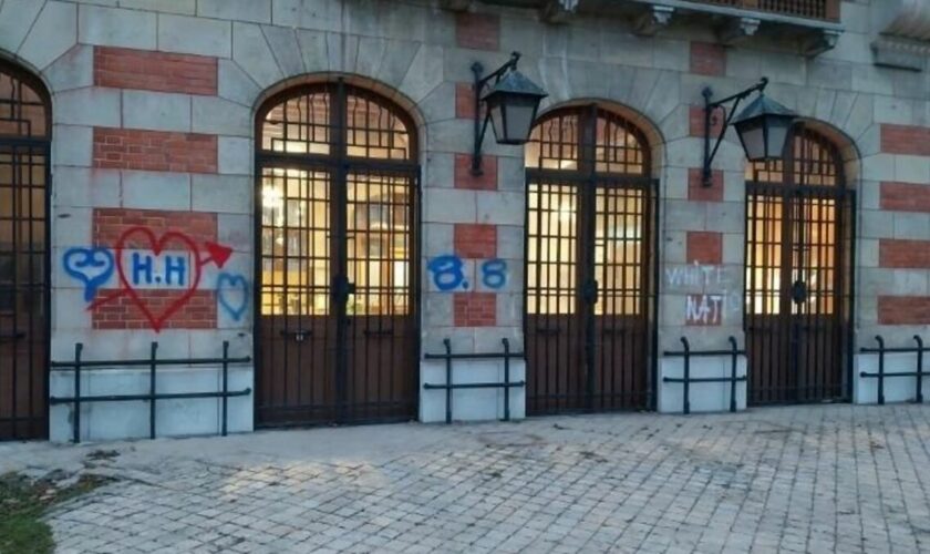 Des tags nazis découverts sur les murs de l’ancienne gare de Senlis