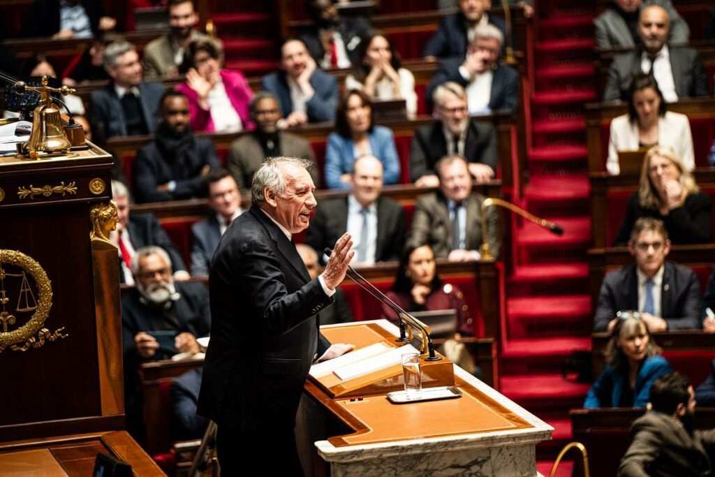 Discours de politique générale : François Bayrou fait l’impasse sur les enjeux climatiques et environnementaux