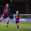 El Barça se reengancha a la Liga arrollando al Valencia con una escandalosa goleada