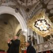 El Huerto culmina el palio de la Virgen de la Candelaria de Córdoba con el bordado del interior de las bambalinas