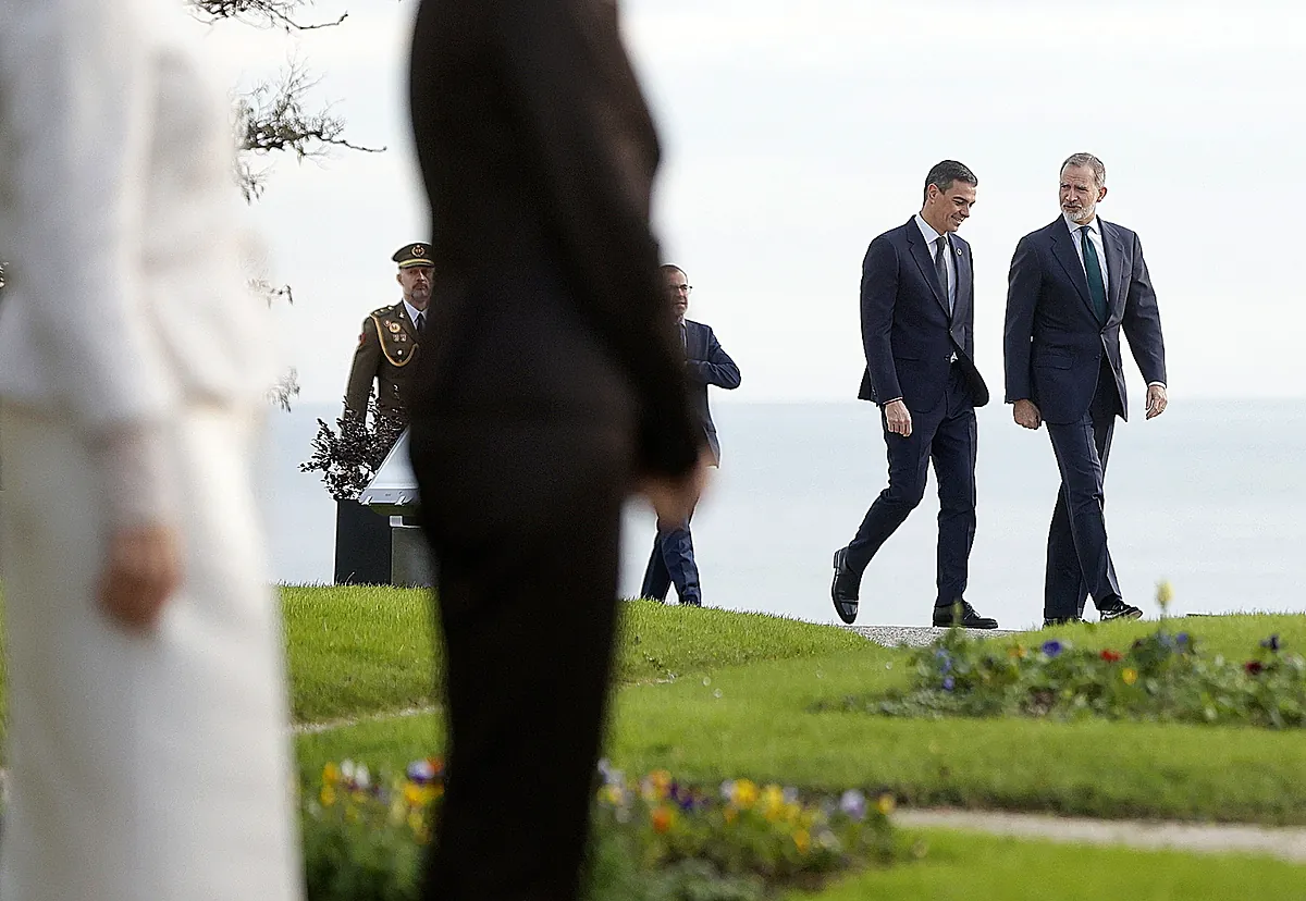 El PP no levanta el veto a los actos de Sánchez sobre Franco pese a implicar a la Monarquía: "Intentan desviar la atención"