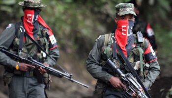 El conflicto armado en Colombia arrincona a Petro, que pide ayuda a Maduro