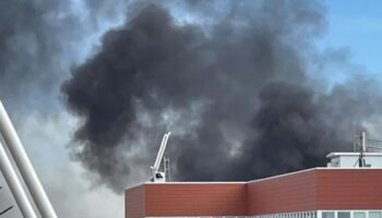 El fuego en un cuarto de calderas, origen de un aparatoso incendio en el centro de Madrid