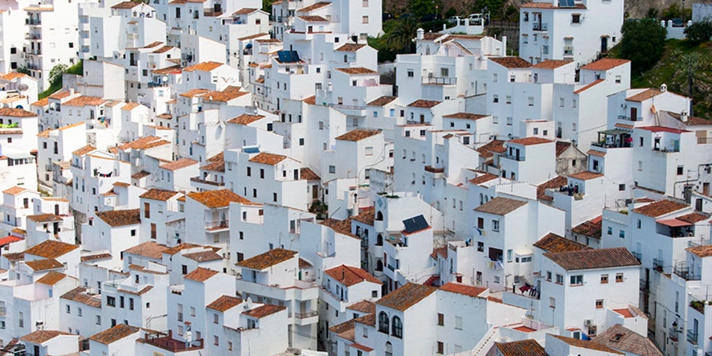 El pueblo blanco que la ONU encontró en la sierra de Málaga