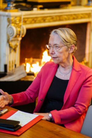 Elisabeth Borne savoure son retour au gouvernement et se pose en anti-Attal