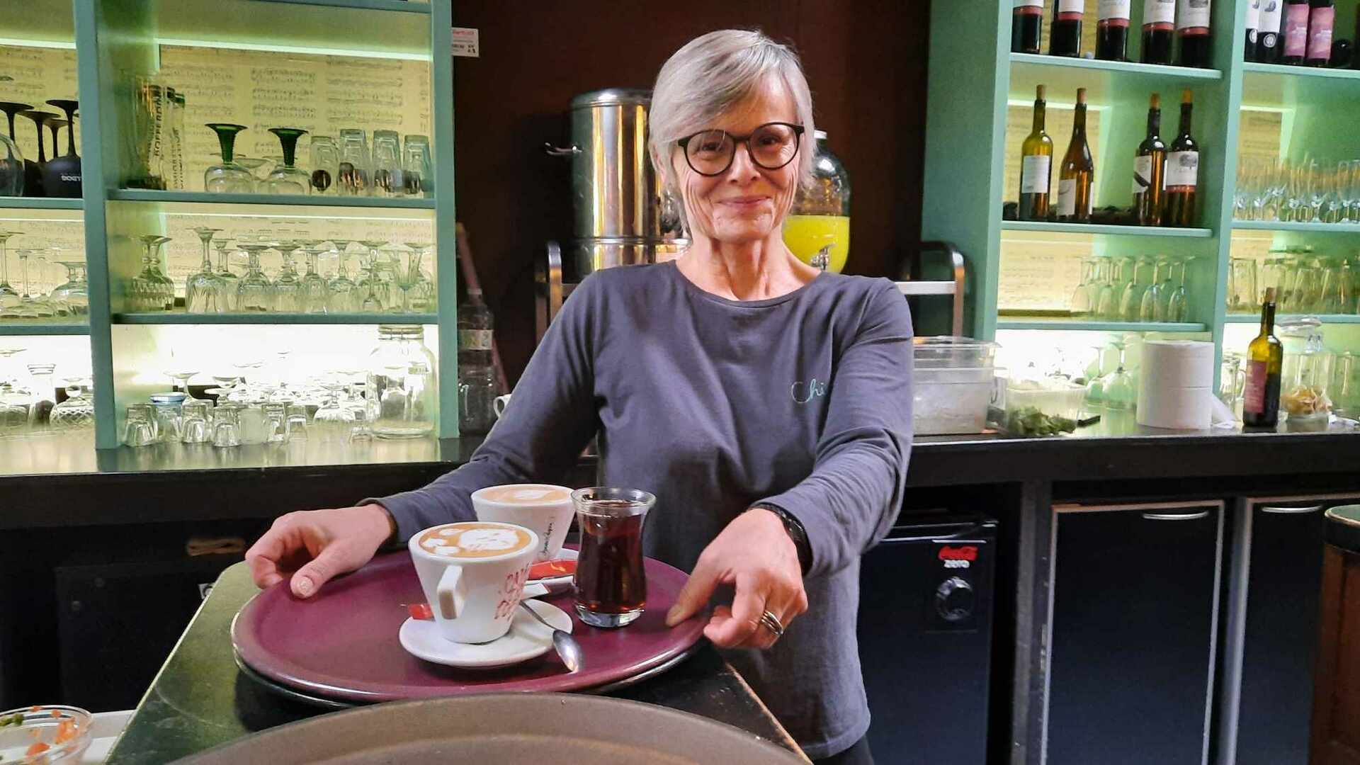 Elle a quitté l'État: Marianne, la frondeuse, veut "créer 100 emplois pour les réfugiés"