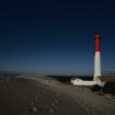 En Charente-Maritime, l’érosion du littoral menace le phare de la Coubre