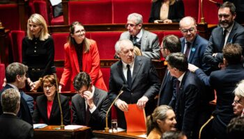 En direct, budget 2025 :  le PS donne « rendez-vous » à l’Assemblée nationale, le RN « décidera » lundi s’il vote la censure en cas de recours au 49.3