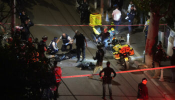 En direct : cinq personnes blessées dans une attaque au couteau à Tel-Aviv, le suspect abattu