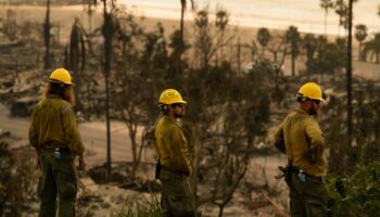 En direct, incendies à Los Angeles : le bilan s’alourdit à seize morts ; le Palisades Fire continue de s’étendre