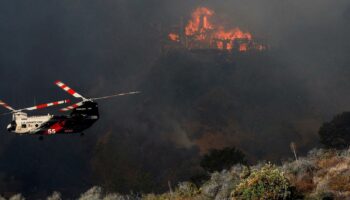 En direct, incendies à Los Angeles : les pompiers luttent toujours contre les flammes, dans la crainte d’un retour de vents forts