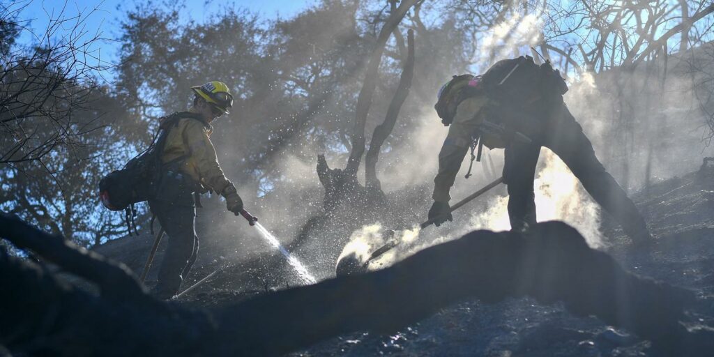 En direct, incendies à Los Angeles : les vents se renforcent et menacent de relancer des feux