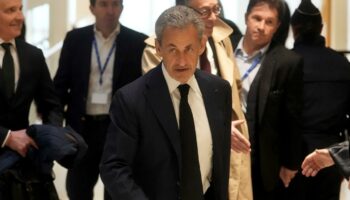 En direct, soupçons de financement illégal : « Si Nicolas Sarkozy était condamné, la Vᵉ République serait atteinte », estime l’historien Gilles Richard