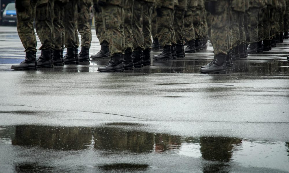 En hommage à Jean-Marie Le Pen, Europe 1 diffusera 12 heures de bruits de bottes