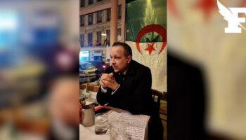 En plein cœur de Paris, Mehdi Ghezzar encourage des influenceurs à mener une «guerre» d’influence sur les réseaux pour l’Algérie