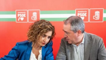 Espadas renuncia a la secretaria general del PSOE-A y deja el paso libre a María Jesús Montero