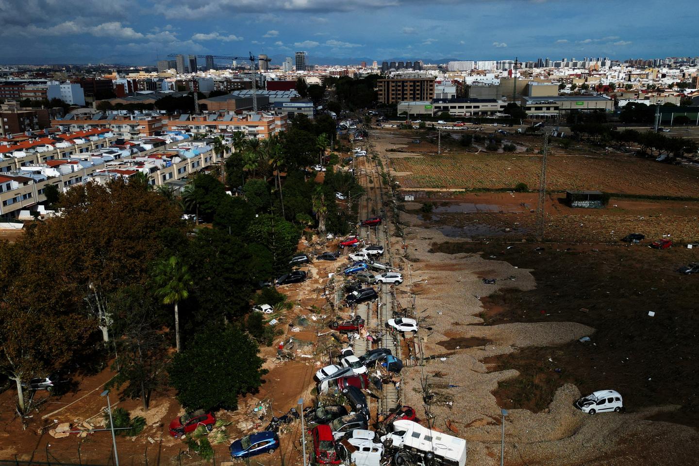 Espagne : l’effondrement d’un escalier dans un immeuble fragilisé par les inondations d’octobre dans la région de Valence fait un mort et un blessé