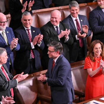 Etats-Unis : le speaker de la Chambre des représentants réélu dès le premier vote, après un retournement de situation