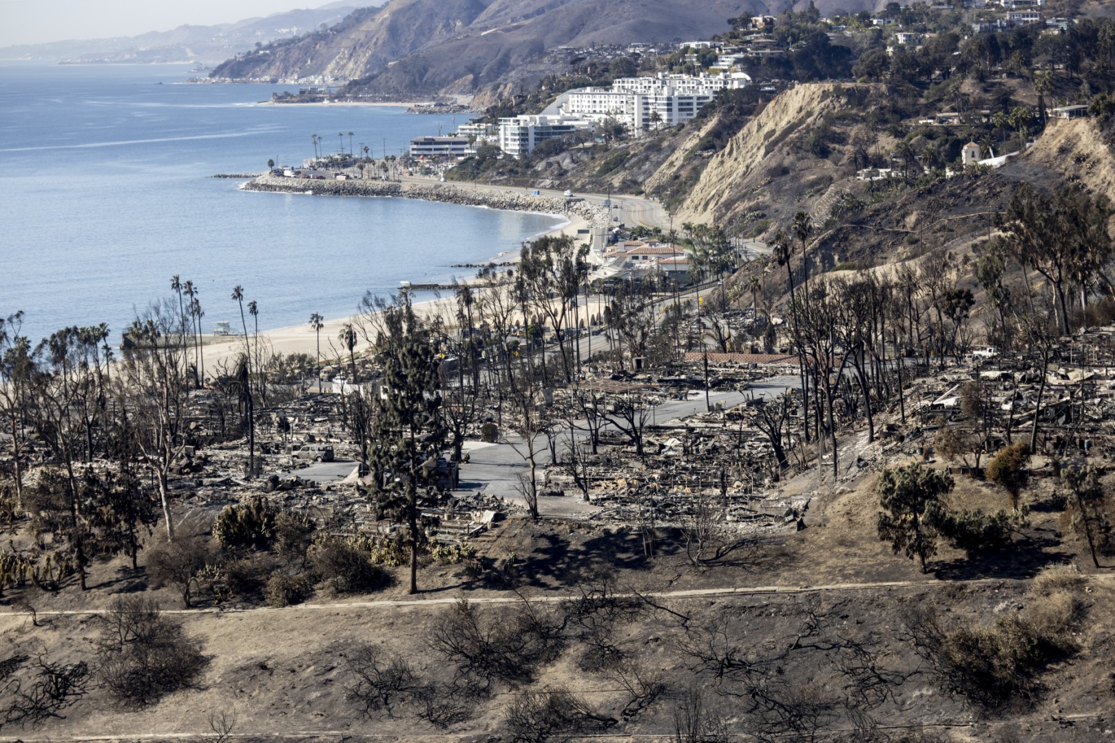 Fact check: Incendies à Los Angeles: les politiques environnementales, cibles de la désinformation