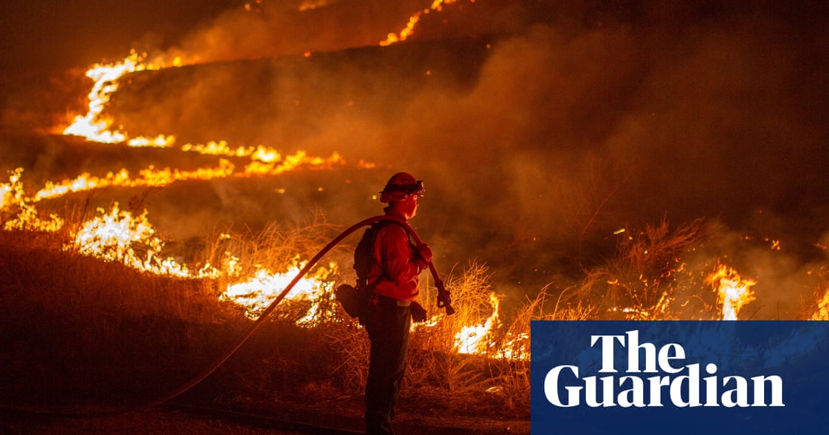 Firefighters battle to keep upper hand on new wildfire north of Los Angeles