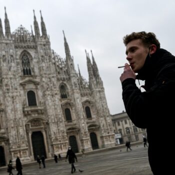 Fumer n'est plus tendance: Milan, capitale de la mode,  interdit la cigarette dehors