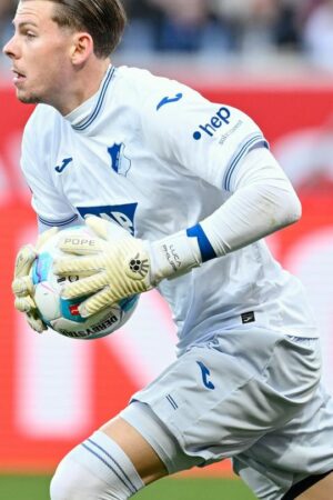 Fehlerloses Debüt: Hoffenheims Ersatzkeeper Luca Philipp. Foto: Uwe Anspach/dpa