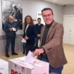 Gallardo refuerza su liderazgo en el PSOE de Extremadura con el 62% de los votos de los militantes en las primarias