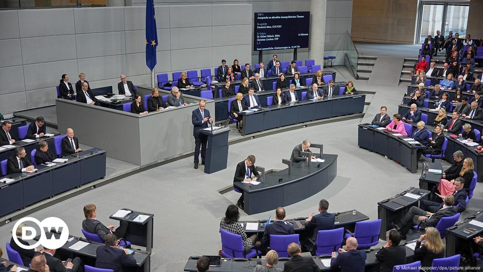 German lawmakers set to vote on contentious immigration law