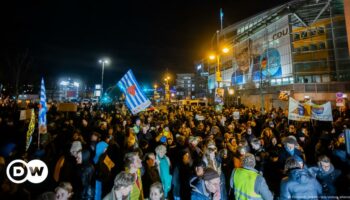 Germany: Mass protests after far-right AfD helps CDU/CSU