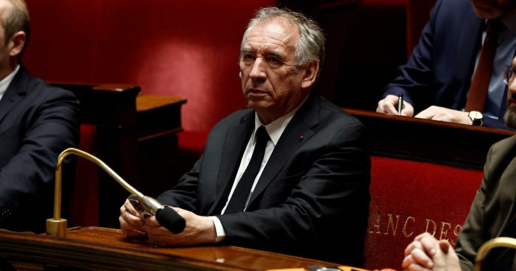 Guillaume Tabard: «Sur la fin de vie, Bayrou cherche à déminer un sujet passionnel sans l’enterrer»