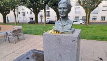 IVG : neuf étudiants d’extrême droite condamnés à des amendes après avoir vandalisé une statue de Simone Veil