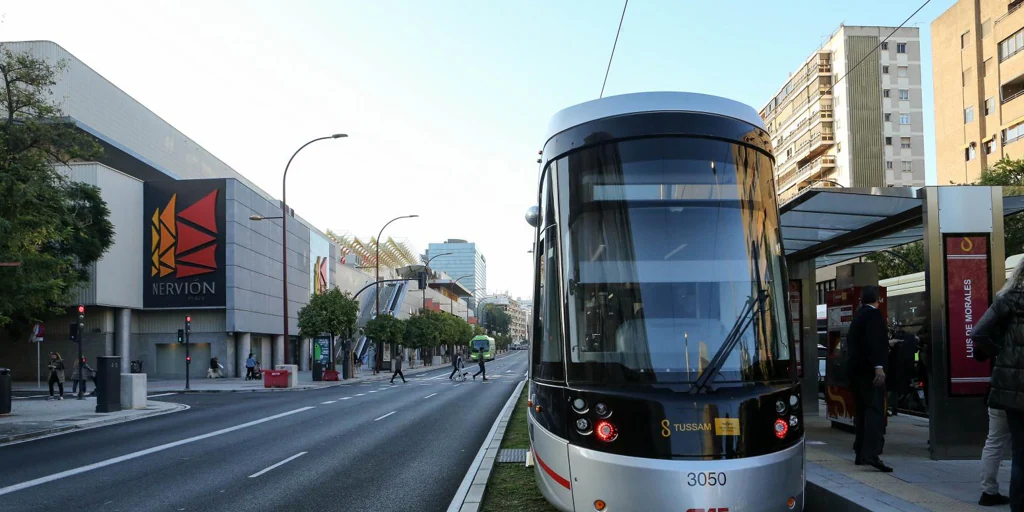 Interrumpida la circulación del tranvía por el centro de Sevilla por una avería