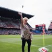 Interview mit Atlético-Fan Margarita Luengo: „Der erste, der den Blumen einen Tritt verpasst hat, war Roberto Carlos“